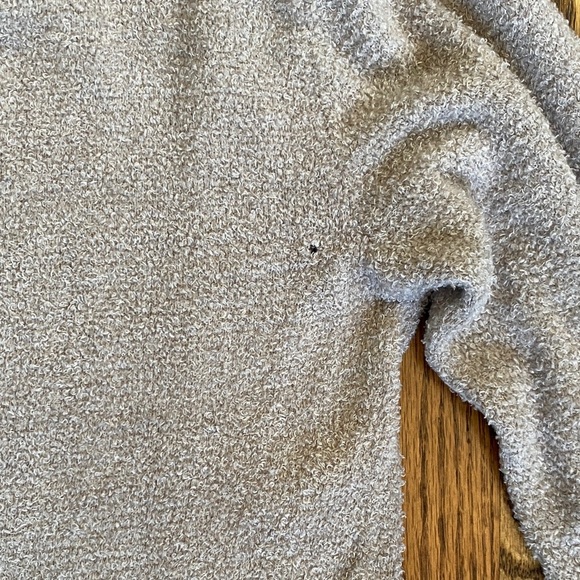 Barefoot Dreams CozyChic Lite Island Wrap, size S/M. Excellent condition - Picture 9 of 13